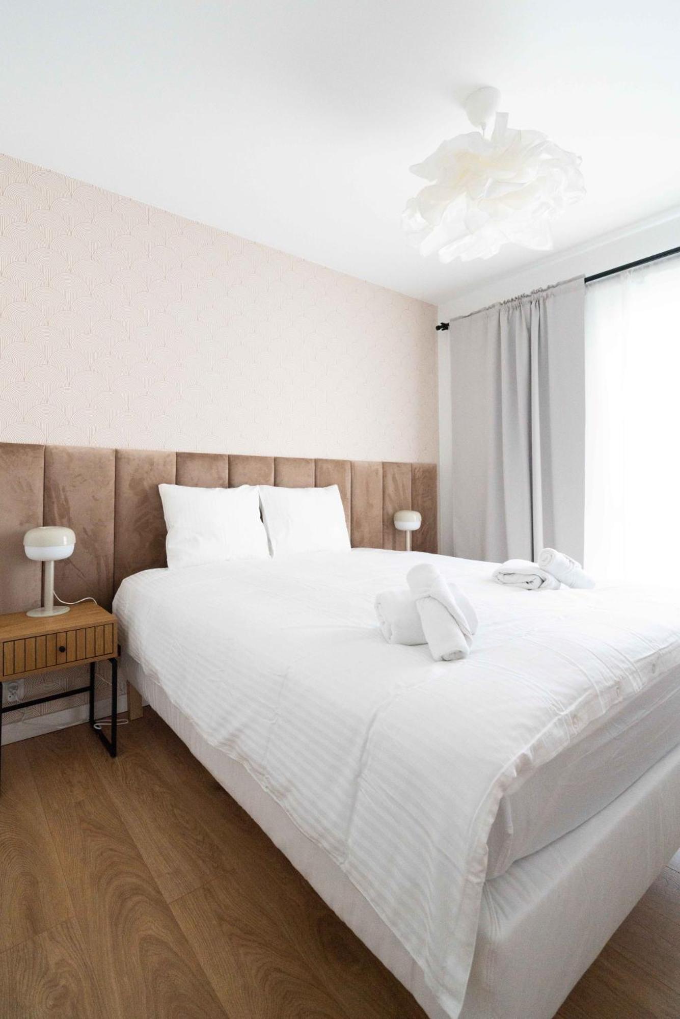 Aparthotel Weissa 7 Krakau Buitenkant foto